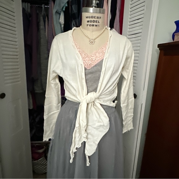 WoolOvers Optic White Wrap Cardigan Sweater Made from a Cotton/Silk Blend - Picture 3 of 16